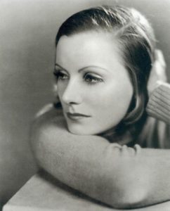 Greta Garbo ritratta da Clarence Sinclair Bull nel 1930