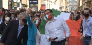 Mondragone, Salvini, Meloni e Tajani a una manifestazione del centro-destra a Roma