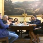 Patriota, Matteo Renzi incontra Luigi Di Maio e una delegazione del M5S