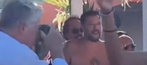 Segretario della lega, Matteo Salvini nella spiaggia del Papeete