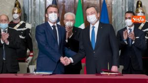 trattato del quirinale, Emmanuel Macron, Sergio Mattarella e Mario Draghi
