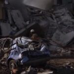 Invio delle armi all'Ucraina, Un palazzo distrutto dai missili russi a Zaporizhzha