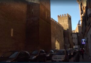 Via Tiburtina, Mura Aureliane e Porta Tiburtina