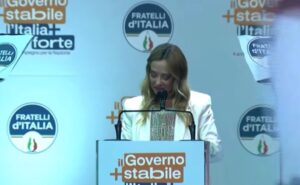 longevità del governo , Giorgia Meloni festeggia a Bari il record di longevità del suo governo