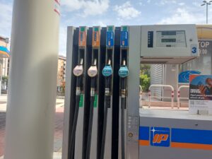 Diesel, Pompe di carburante diesel e benzina