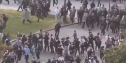 Proteste violente, Polizia e studenti si fronteggiano a Parigi